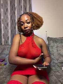 Snapshot of cocoluvx chatting on February 8, 4:27 am cocoluvx online show from February 8, 4:27 am