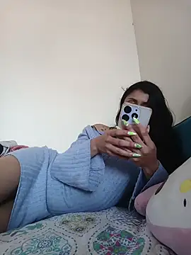 Snapshot of caramel_doll__ chatting on November 18, 4:33 pm caramel doll online show from November 18, 4:33 pm