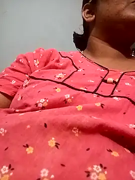 Snapshot of supcpl chatting on November 7, 5:35 pm supcpl online show from November 7, 5:35 pm