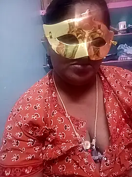 Snapshot of supcpl chatting on November 8, 5:45 pm supcpl online show from November 8, 5:45 pm