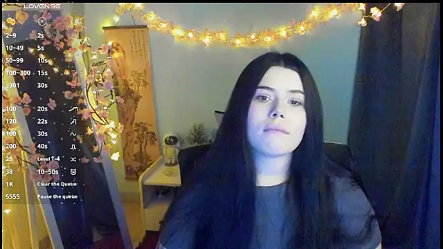 Mona Esty online show from February 25, 1:21 pm