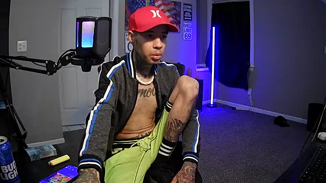 Michigan9000 online show from November 15, 12:41 am