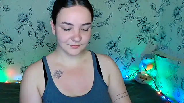 OliviaMontgommery online show from June 15, 12:29 pm