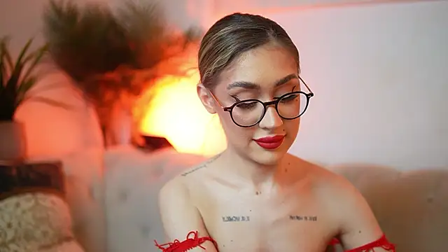 AileenKiss online show from May 12, 7:55 pm