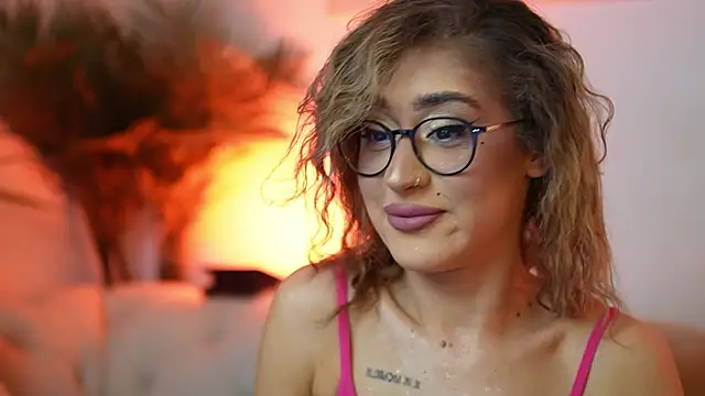 AileenKiss online show from June 11, 8:29 pm