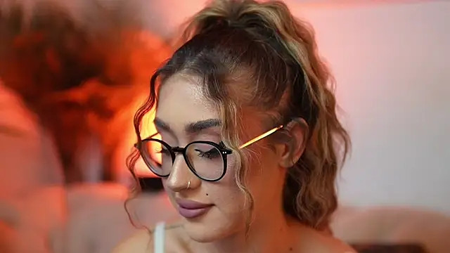 AileenKiss online show from June 12, 8:41 pm