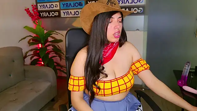 Violetta Swett  online show from October 22, 2:17 pm