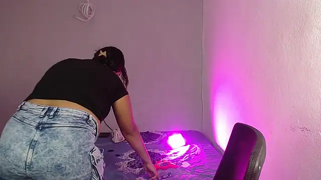 Snapshot of sirinay_collegiate91 chatting on November 1, 12:29 pm sirinay collegiate91 online show from November 1, 12:29 pm