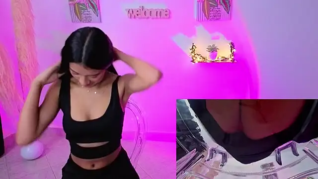 Snapshot of alejamedusa chatting on October 9, 11:41 am alejamedusa online show from October 9, 11:41 am