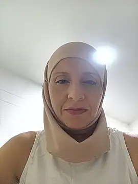 Snapshot of Aafsha_ chatting on June 1, 1:35 pm Aafsha online show from June 1, 1:35 pm