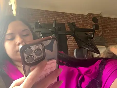 Snapshot of Jynx420friendly chatting on July 12, 5:15 pm Jynx420friendly online show from July 12, 5:15 pm
