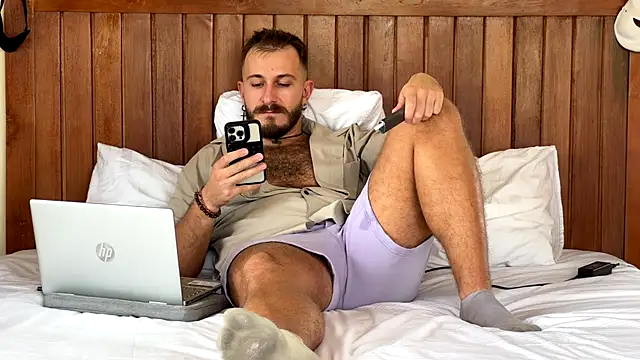 mrmaxiy online show from July 3, 2:40 am