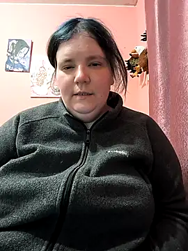  alexandra ray  online show from April 28, 11:48 am