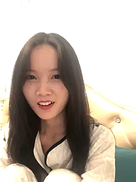 Snapshot of Mile-m chatting on November 1, 4:47 am Mile-m online show from November 1, 4:47 am