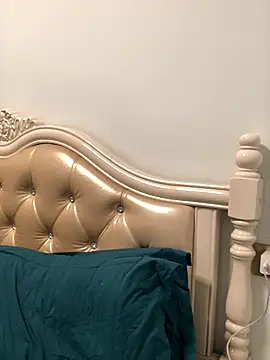 Snapshot of Mile-m chatting on November 26, 2:18 pm Mile-m online show from November 26, 2:18 pm