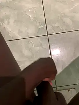 Snapshot of Dark_vains chatting on November 4, 9:36 pm Dark vains online show from November 4, 9:36 pm