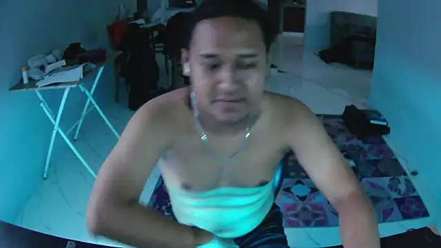 latexidn online show from December 4, 7:06 am