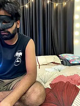 Snapshot of vickyandtania chatting on November 22, 3:33 pm vickyandtania online show from November 22, 3:33 pm