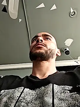 Snapshot of 2_fire chatting on March 25, 4:35 pm 2 fire online show from March 25, 4:35 pm