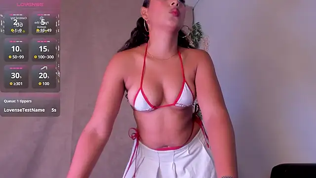 Snapshot of Alina_Chapman chatting on November 14, 1:48 am Alina Chapman online show from November 14, 1:48 am