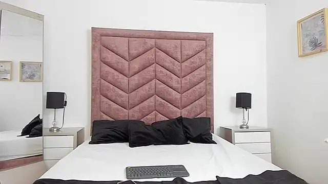 Alanha   online show from October 30, 3:41 am