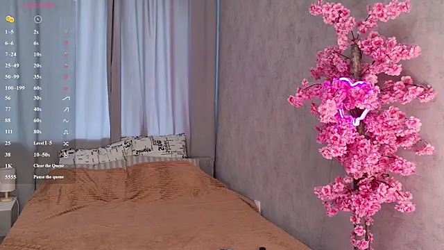 Playful Lia online show from July 7, 2:10 pm