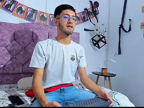 ianthompsoncut online show from October 21, 2:40 pm