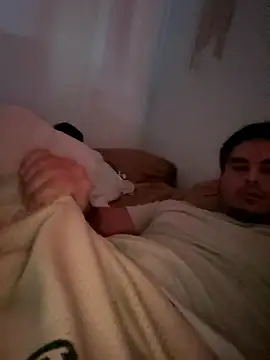 Snapshot of Leeeek23 chatting on January 11, 12:48 am Leeeek23 online show from January 11, 12:48 am