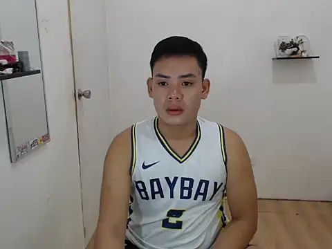 Lloyd Walton online show from December 4, 9:45 pm