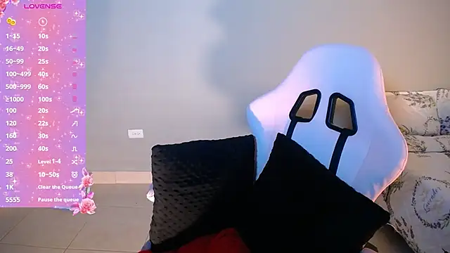 Snapshot of diabliita_ chatting on October 22, 11:15 pm diabliita online show from October 22, 11:15 pm