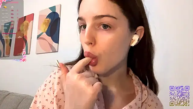 Snapshot of GilySuper chatting on November 10, 3:05 am GilySuper online show from November 10, 3:05 am