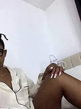 Snapshot of CurvyGoddessXxx chatting on October 14, 9:59 pm CurvyGoddessXxx online show from October 14, 9:59 pm