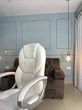 Snapshot of Rose_monroee chatting on January 8, 7:27 pm Rose monroee online show from January 8, 7:27 pm