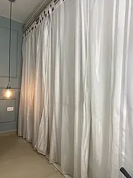 Snapshot of Rose_monroee chatting on February 7, 7:39 pm Rose monroee online show from February 7, 7:39 pm