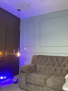 Snapshot of Rose_monroee chatting on March 18, 7:39 pm Rose monroee online show from March 18, 7:39 pm