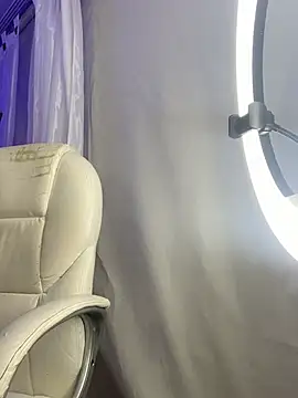 Snapshot of Rose_monroee chatting on July 13, 7:27 pm Rose monroee online show from July 13, 7:27 pm