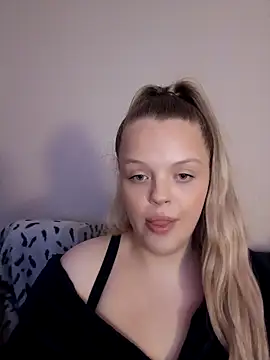 Snapshot of AuroraMaexox chatting on October 4, 9:46 pm AuroraMaexox online show from October 4, 9:46 pm