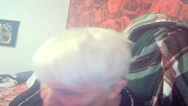 Snapshot of Playful_MILF_Demi chatting on May 19, 8:15 pm Playful MILF Demi online show from May 19, 8:15 pm