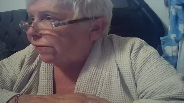 Snapshot of Playful_MILF_Demi chatting on June 28, 9:54 pm Playful MILF Demi online show from June 28, 9:54 pm