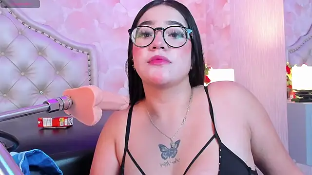 Sophia Valkova online show from December 16, 5:23 am