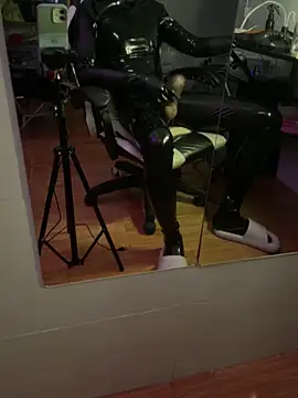 Wuza-H online show from December 2, 8:37 pm