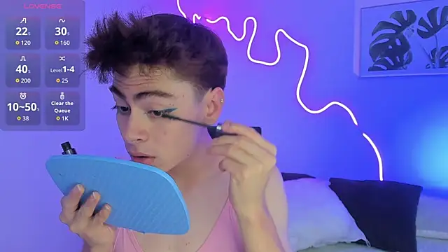 Sam Clark online show from November 29, 4:37 am