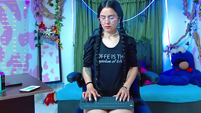 lucessita online show from October 10, 2:10 am