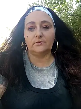 Snapshot of Bella_862 chatting on May 14, 8:21 am Bella 862 online show from May 14, 8:21 am
