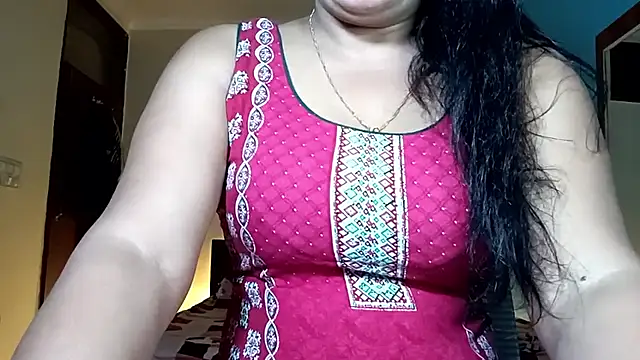 horny milf couple online show from June 18, 8:02 pm