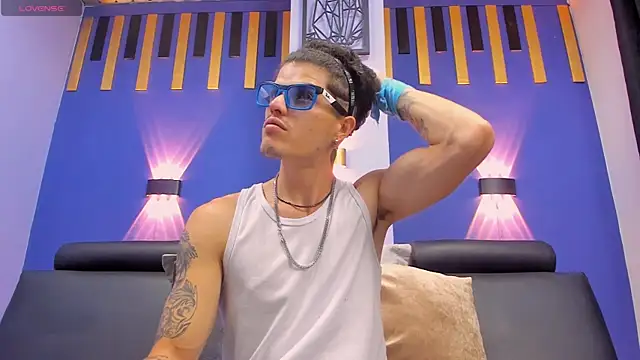 Snapshot of imsammytop chatting on October 24, 11:17 am imsammytop online show from October 24, 11:17 am