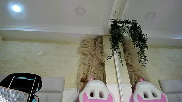 Snapshot of ScarletEvanss_ chatting on July 23, 10:57 am ScarletEvanss online show from July 23, 10:57 am