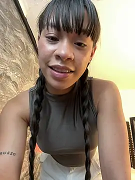 kimhilton  online show from February 3, 6:22 am