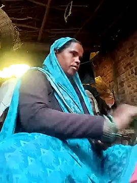 Snapshot of Janvi_tv chatting on October 27, 2:04 am Janvi tv online show from October 27, 2:04 am