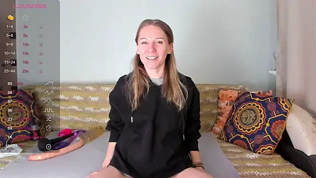 Amalia Mio online show from December 17, 8:09 am